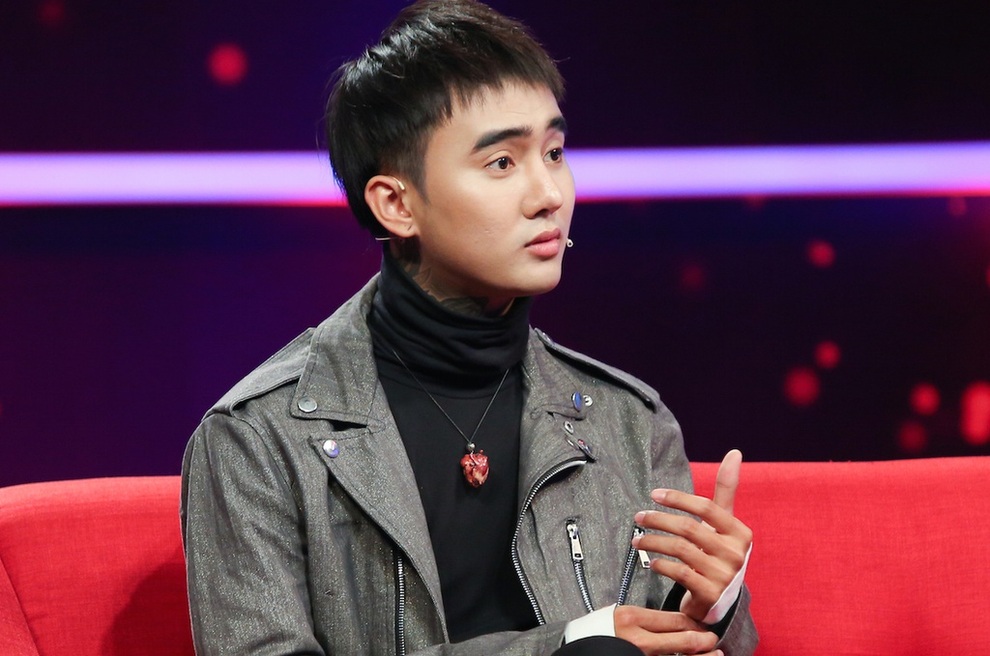 ca si mat na mua 2 gay tranh cai khi dat g gop mat trong dan ban co van 2 ca si mat na mua 2 gay tranh cai khi dat g gop mat trong dan ban co van 2