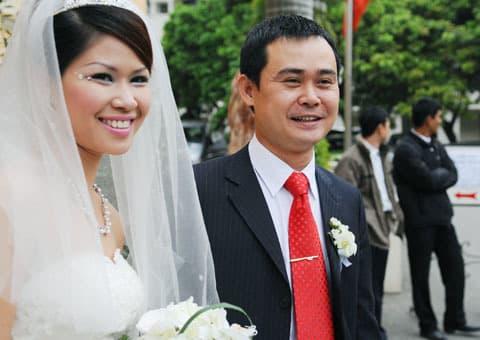 cuoc song ngoai doi thuc ban pho bo tan tuy dat xe cho khach cua ong trum phan dien trong biet duoc den 3 cuoc song ngoai doi thuc ban pho bo tan tuy dat xe cho khach cua ong trum phan dien trong biet duoc den 3