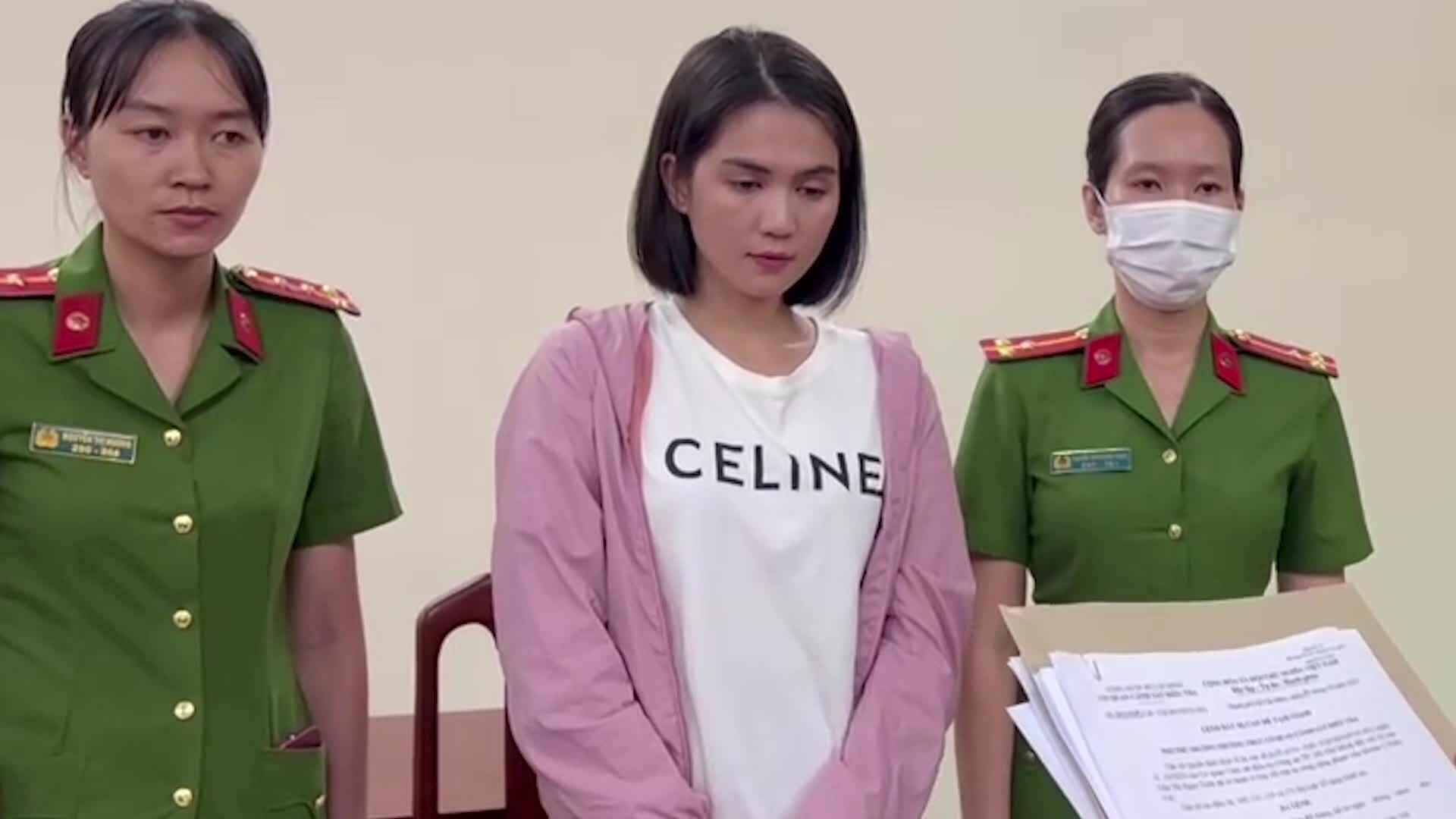 giua luc ngoc trinh bi bat tam giam thuy kieu gio dang lam gi 1 giua luc ngoc trinh bi bat tam giam thuy kieu gio dang lam gi 1