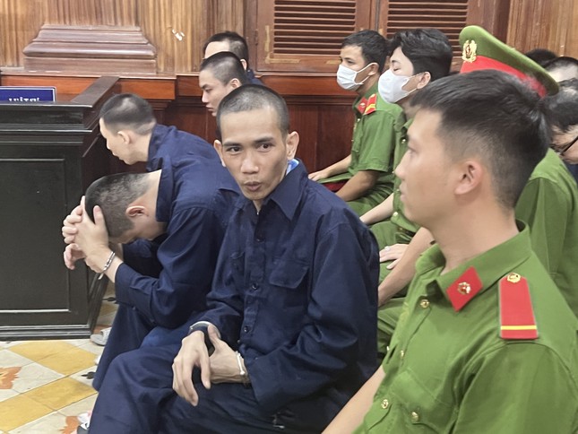tphcm tu hinh 18 bi cao do tang tru van chuyen mua ban 216kg ma tuy 2 tphcm tu hinh 18 bi cao do tang tru van chuyen mua ban 216kg ma tuy 2