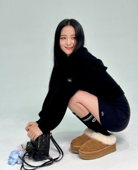 doi giay co gia 26 trieu dong gay sot tu a sang au 1