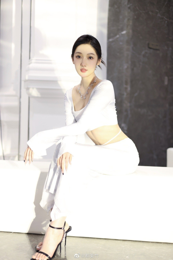 hot girl tong ngo diec pham vao tu lo file ghi am 1 hot girl tong ngo diec pham vao tu lo file ghi am 1