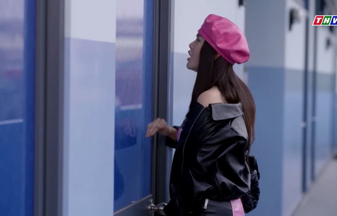dang cap so phan nu chinh gay tranh cai dien xuat va trang phuc deu bat on 4 dang cap so phan nu chinh gay tranh cai dien xuat va trang phuc deu bat on 4