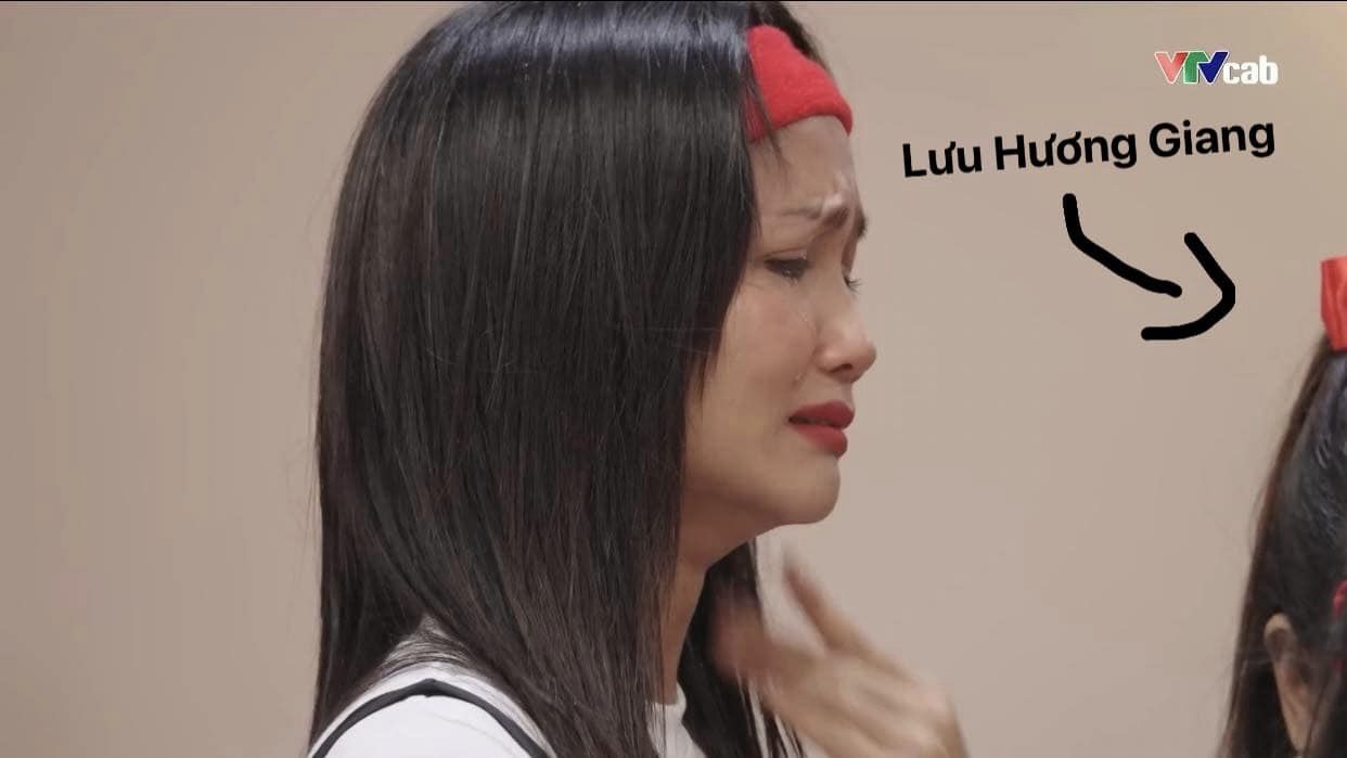 danh tinh 4 chi dep bi loai tai chi dep dap gio re song sau vong cong dien 2 4 danh tinh 4 chi dep bi loai tai chi dep dap gio re song sau vong cong dien 2 4