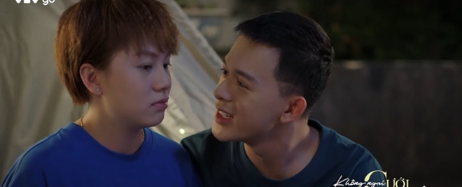 cap doi ve nha di con khien khan gia keu gao dung yeu nhau nua 1