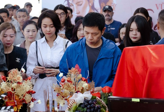 dien vien thai hoa tro lai duong dua 1 dien vien thai hoa tro lai duong dua 1