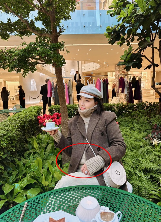 quynh thu bi soi ra chi tiet dang ngo sau khi duoc cau hon 3