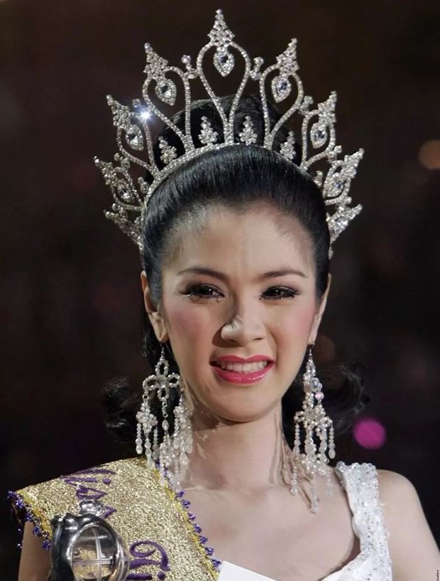tinh duyen cua 3 hoa hau chuyen gioi hot nhat xu thai hien tai ra sao 9