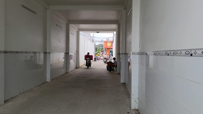 09cba4d4c4ea15b44cfb 3906