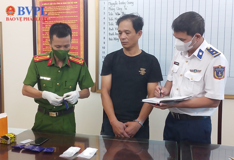 bat giu doi tuong ngua quen duong cu mang 5 tien an tiep tuc di buon ma tuy bat giu doi tuong ngua quen duong cu mang 5 tien an tiep tuc di buon ma tuy