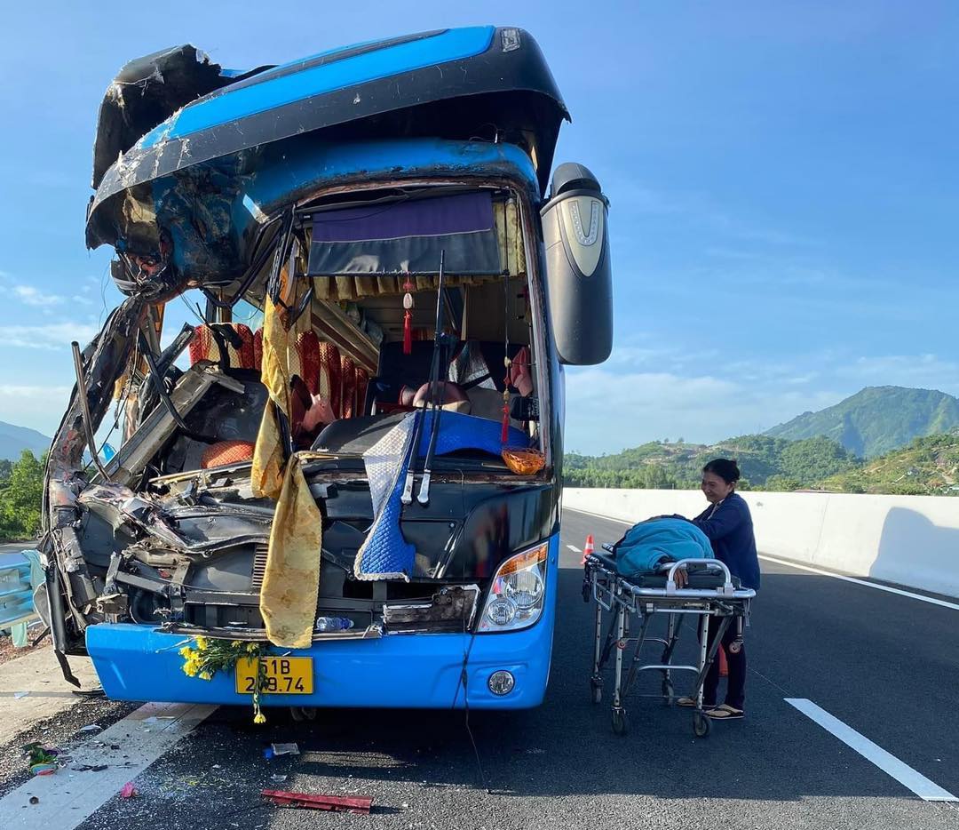 tai nan nghiem trong tren cao toc nha trang cam lam khien nhieu nguoi thuong vong 2 tai nan nghiem trong tren cao toc nha trang cam lam khien nhieu nguoi thuong vong 2