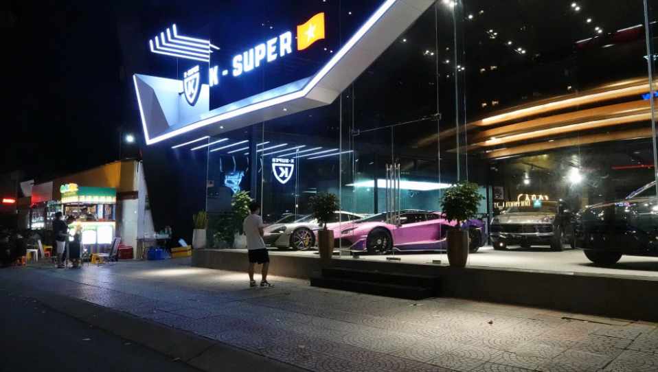 showroom sieu xe cua phan cong khanh ra sao sau khi ong chu bi tam giu1 showroom sieu xe cua phan cong khanh ra sao sau khi ong chu bi tam giu1