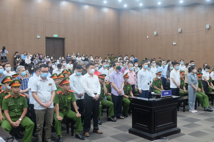 tam dung phien toa xet xu vu an de cac bi cao nop tien khac phuc tam dung phien toa xet xu vu an de cac bi cao nop tien khac phuc