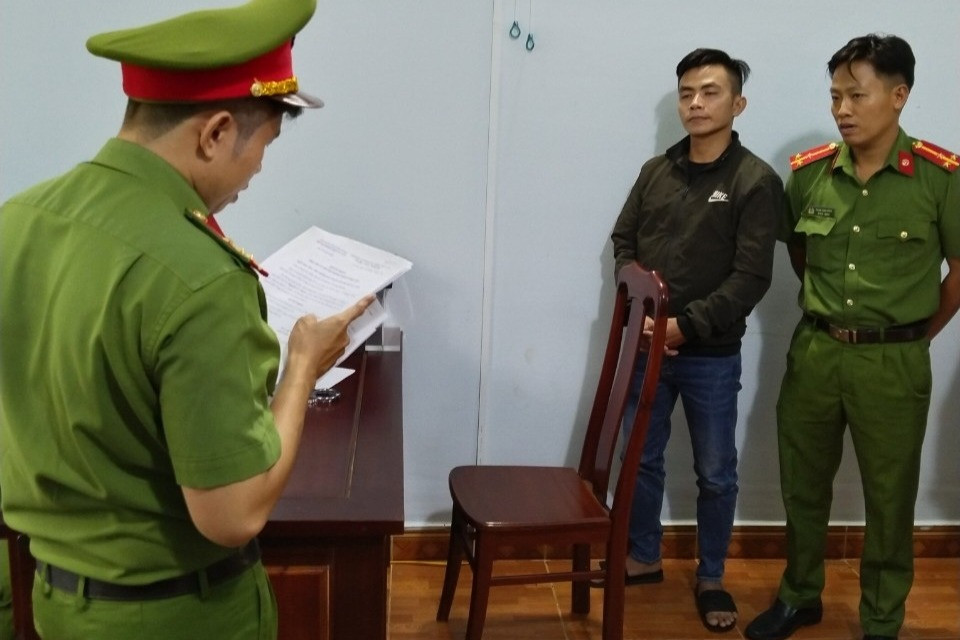 khoi to 2 yeu rau xanh thuc hien hanh vi doi bai voi be gai chua du 13 tuoi khoi to 2 yeu rau xanh thuc hien hanh vi doi bai voi be gai chua du 13 tuoi