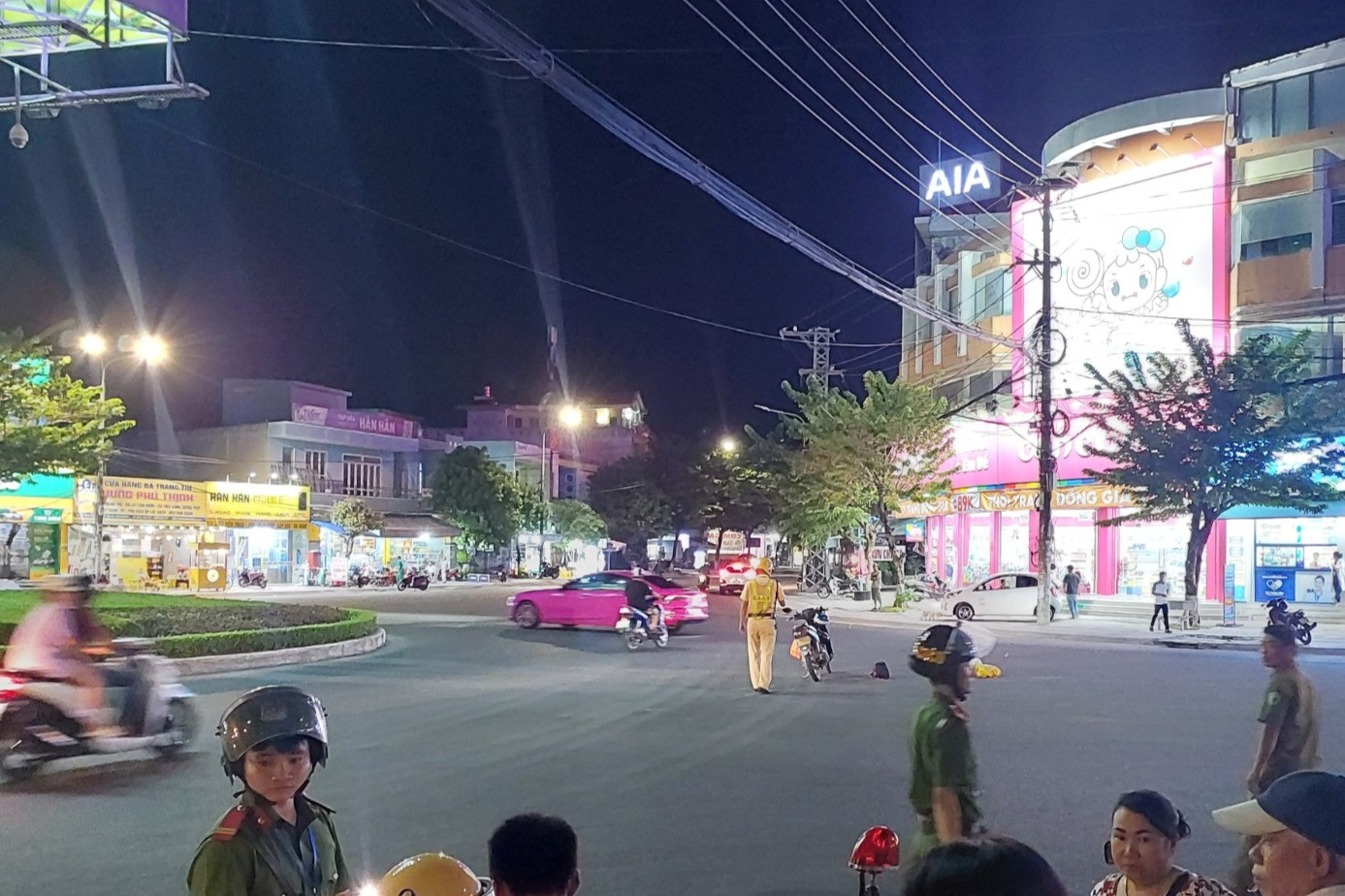 truy tim nhom quai xe gay tai nan doa hanh hung gia dinh nan nhan truy tim nhom quai xe gay tai nan doa hanh hung gia dinh nan nhan