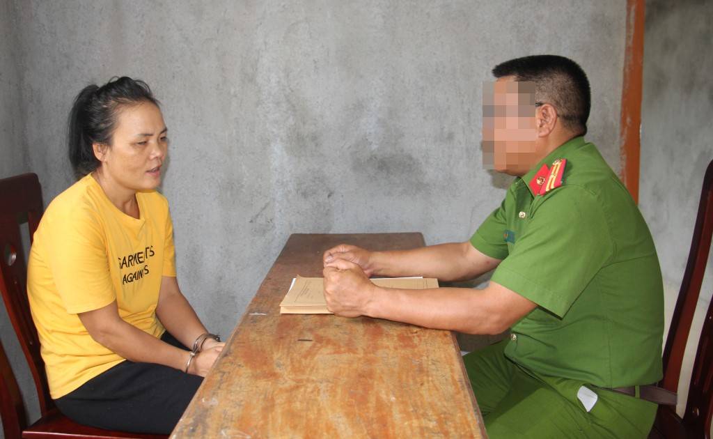 bat giu 2 nu quai co hanh vi mua ban nguoi o nghe an bat giu 2 nu quai co hanh vi mua ban nguoi o nghe an