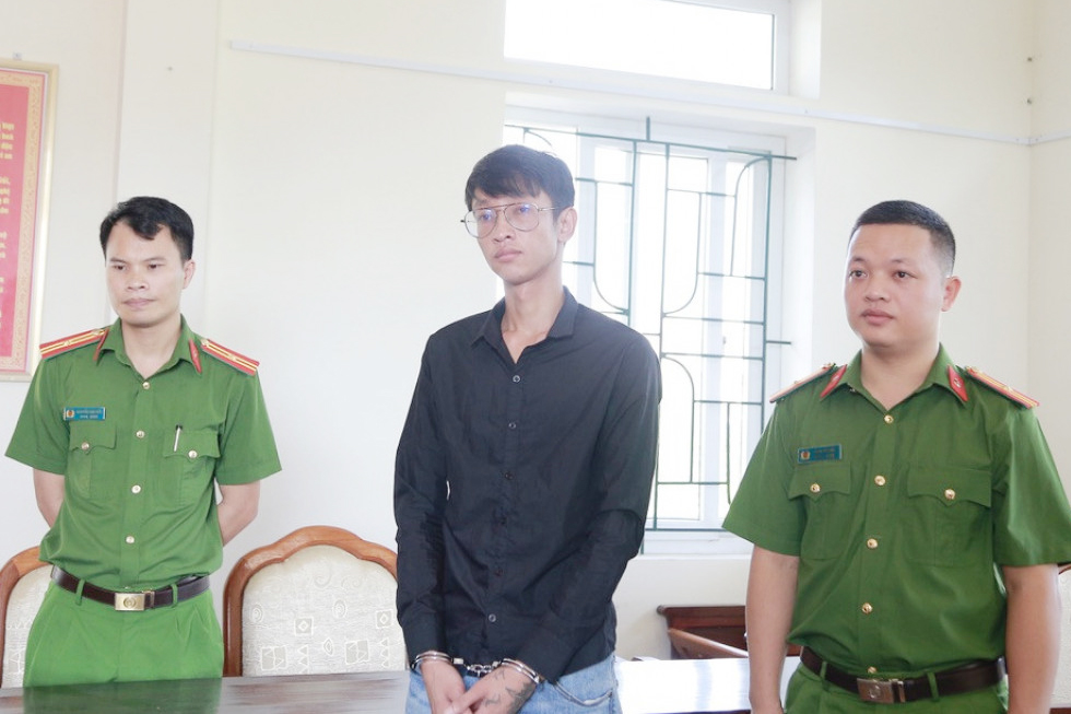 bat giu nhan vien tai chinh lap ma khach hang ao chiem doat gan 2 ty dong bat giu nhan vien tai chinh lap ma khach hang ao chiem doat gan 2 ty dong