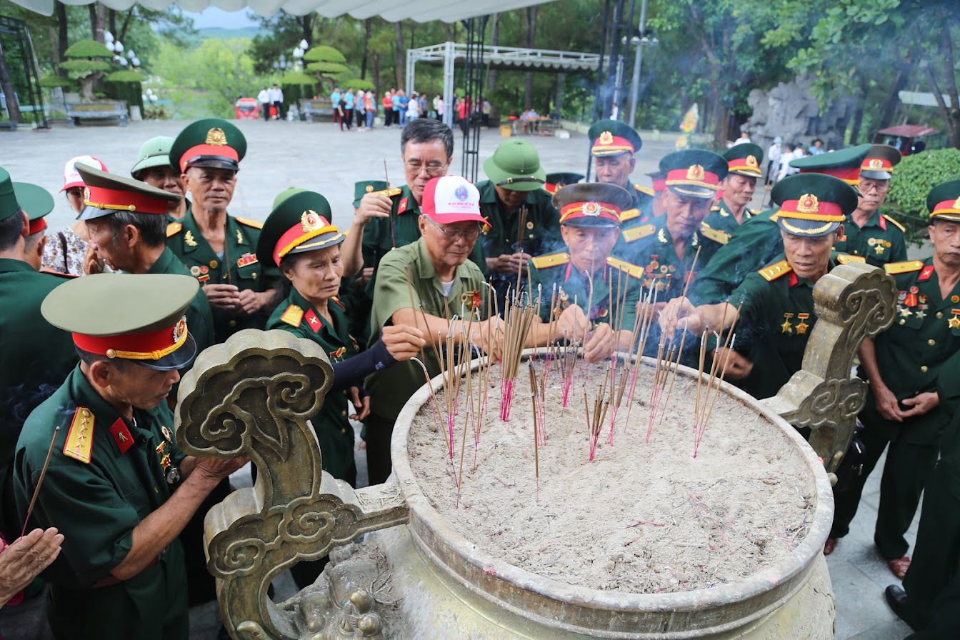 thang 7 tri an noi mien dat lua quang tri5 thang 7 tri an noi mien dat lua quang tri5