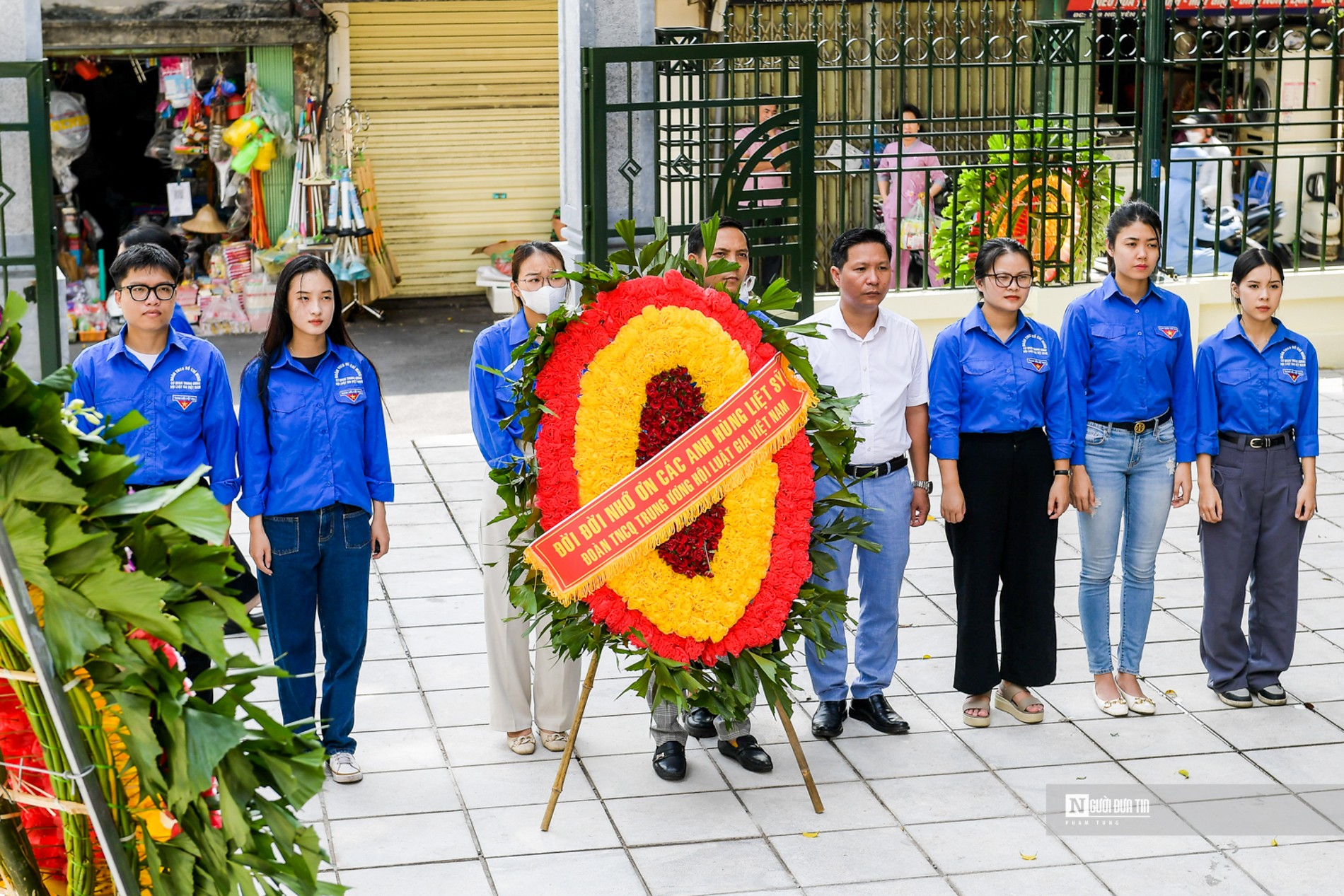 tuoi tre hoi luat gia viet nam tri an cac anh hung liet sy1