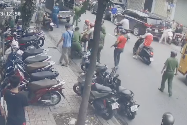 xac minh vu chu tiem toc cam xa beng ruot duoi doa hanh hung can bo phuong o tphcm2 xac minh vu chu tiem toc cam xa beng ruot duoi doa hanh hung can bo phuong o tphcm2