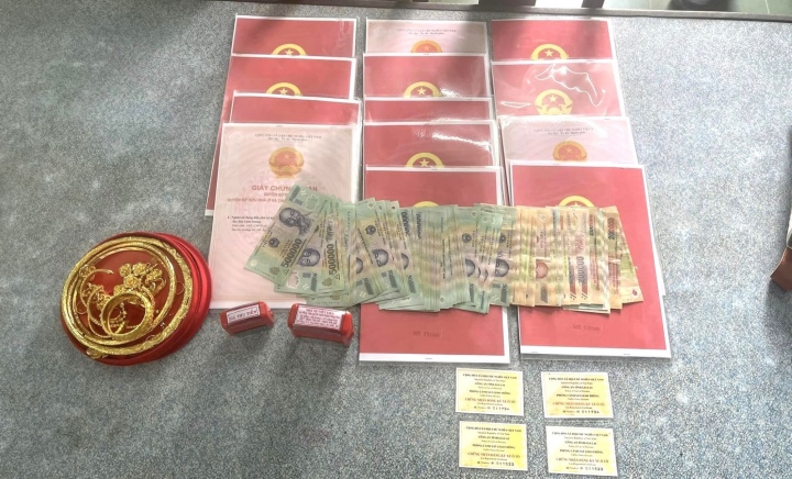 dan dung gia the khung nu quai am muu chiem doat tai san cua gia dinh chong3 dan dung gia the khung nu quai am muu chiem doat tai san cua gia dinh chong3