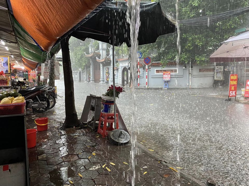ha noi mua lon co nguy co gay ngap12