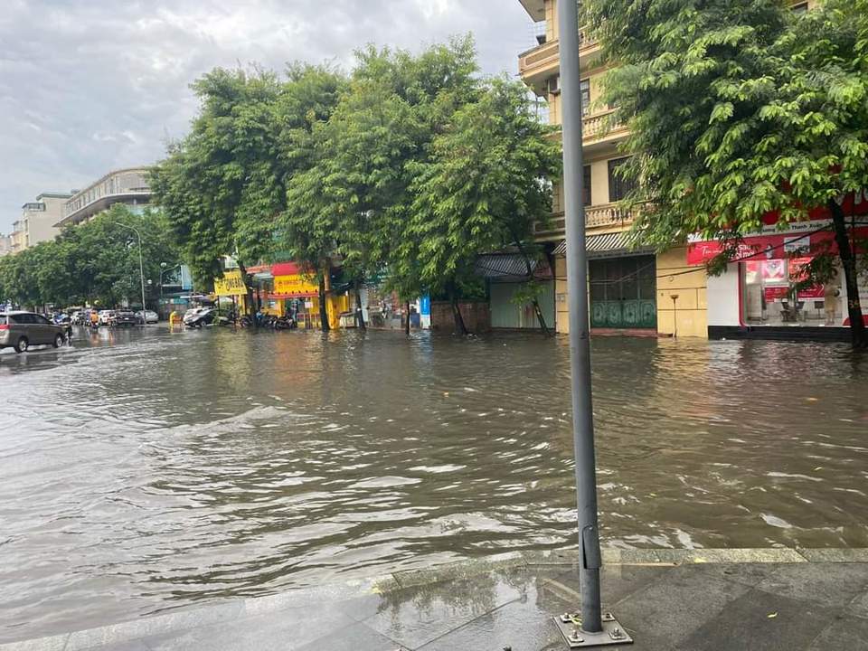 ha noi mua lon co nguy co gay ngap141