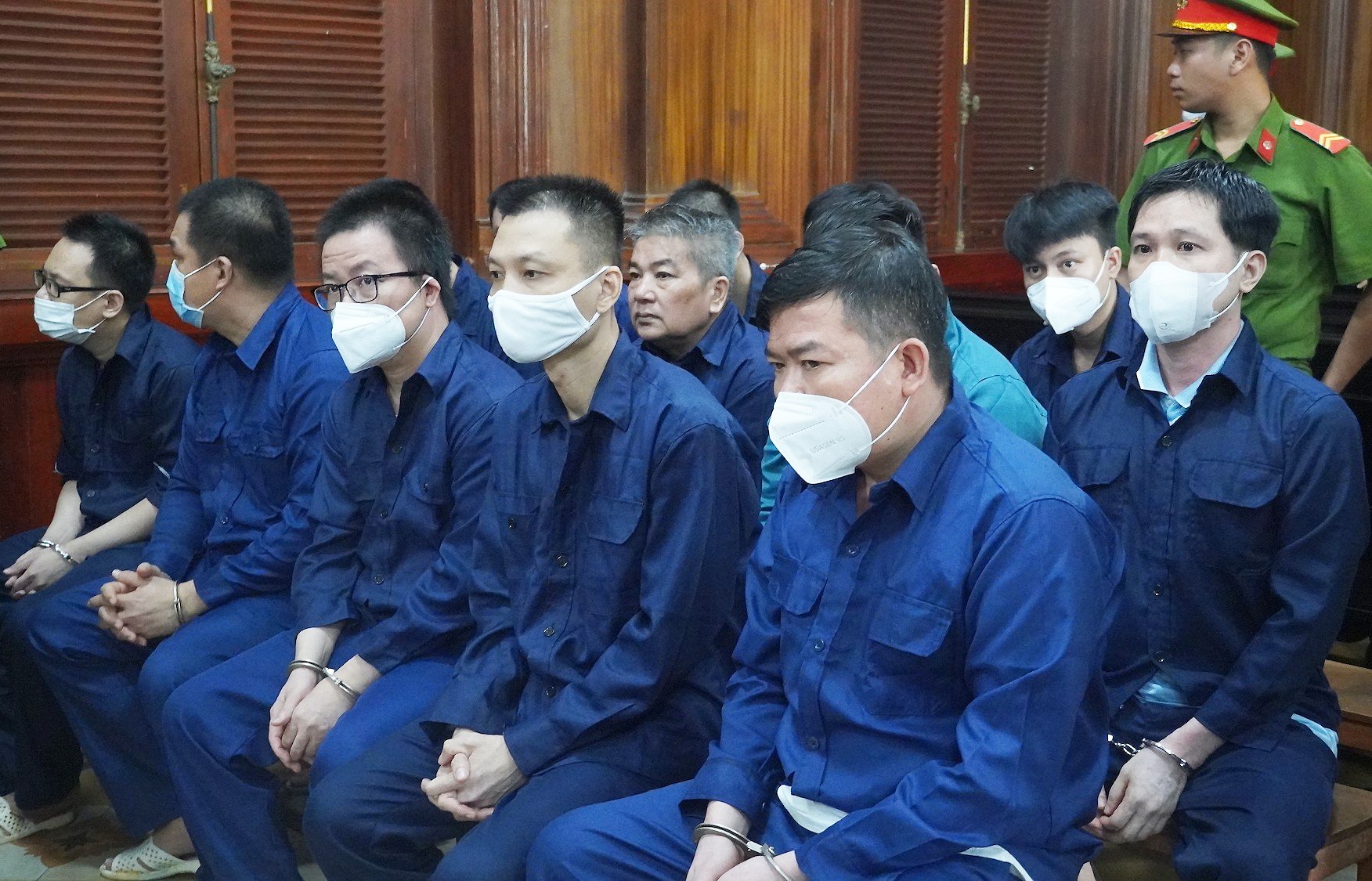 vu 13 cuu cong an nhan tien de tha nguoi cuu truong cong an phuong linh an 7 nam tu1 vu 13 cuu cong an nhan tien de tha nguoi cuu truong cong an phuong linh an 7 nam tu1