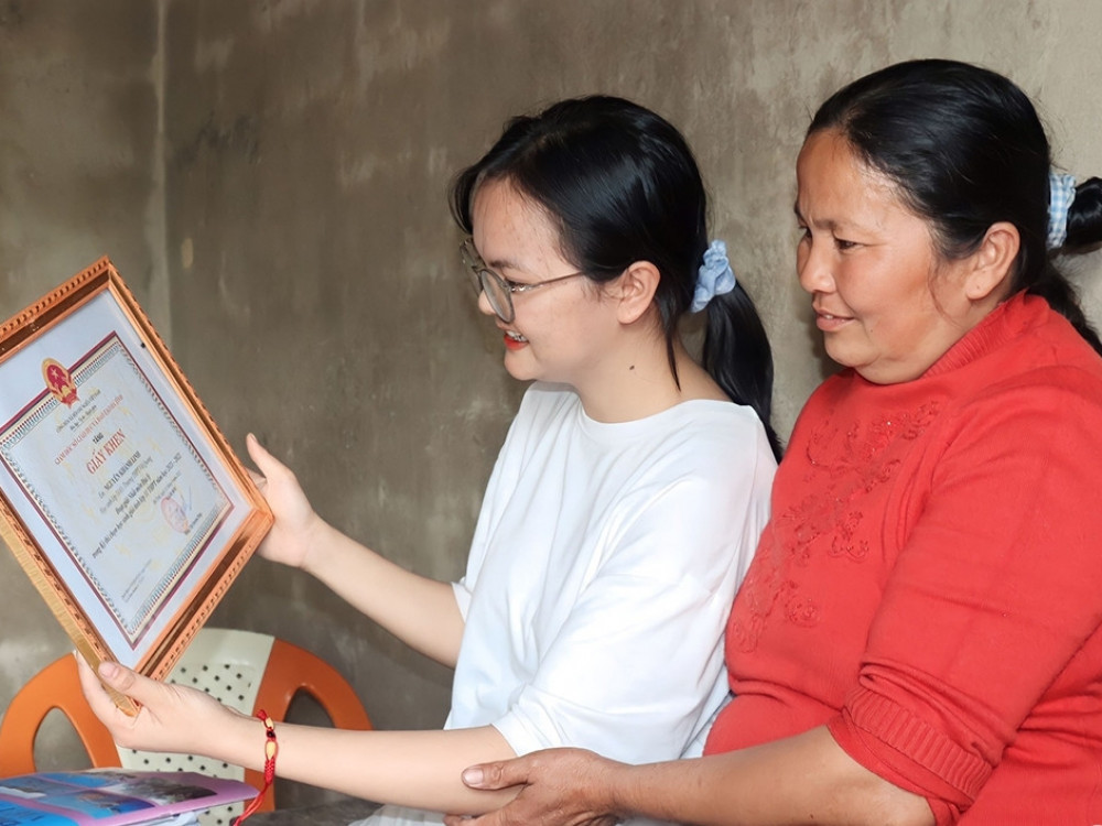 Học viện Chính trị Công an nhân dân tuyển thẳng nữ sinh nghèo mơ ước trở thành chiến sĩ công an