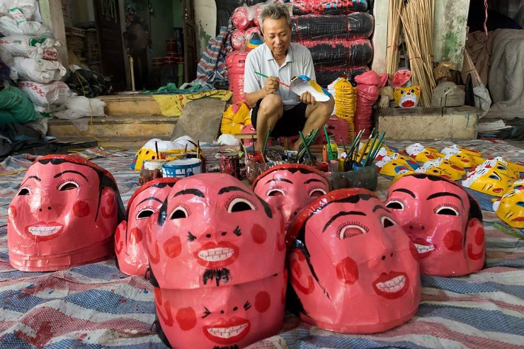 lang nghe lam do choi trung thu4 lang nghe lam do choi trung thu4