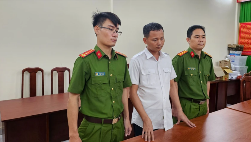 tin tuc an ninh hinh su 8 10 bat yeu rau xanh xam hai be gai ban ve so 12 tuoi o an giang3 tin tuc an ninh hinh su 8 10 bat yeu rau xanh xam hai be gai ban ve so 12 tuoi o an giang3