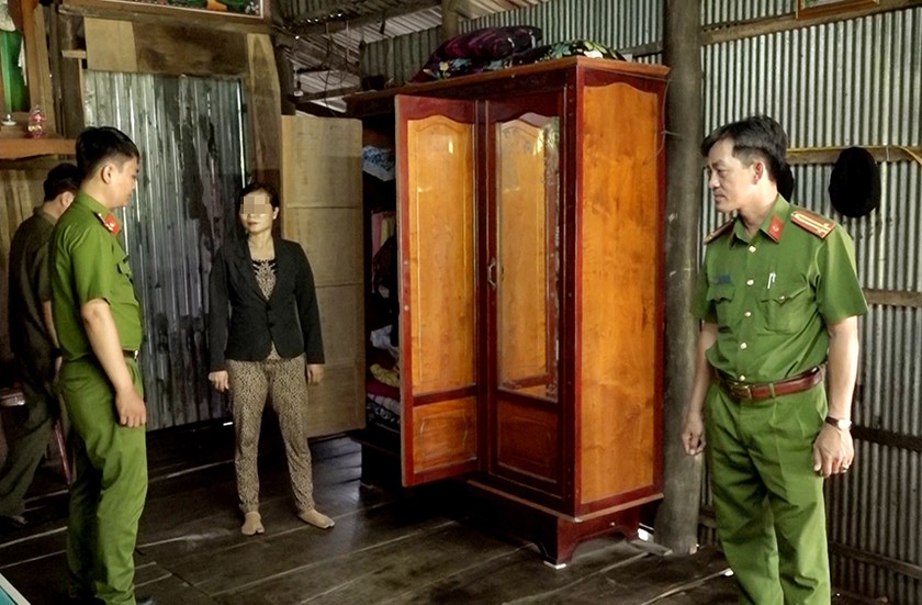 tin tuc an ninh hinh su 8 10 bat yeu rau xanh xam hai be gai ban ve so 12 tuoi o an giang4 tin tuc an ninh hinh su 8 10 bat yeu rau xanh xam hai be gai ban ve so 12 tuoi o an giang4