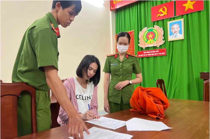 nguoi mau ngoc trinh co kha nang bi dua vao danh sach den nguoi mau ngoc trinh co kha nang bi dua vao danh sach den