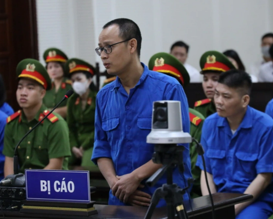 ai da don duong cho nguyen ke toan truong aic sang dubai tron truy na2 ai da don duong cho nguyen ke toan truong aic sang dubai tron truy na2