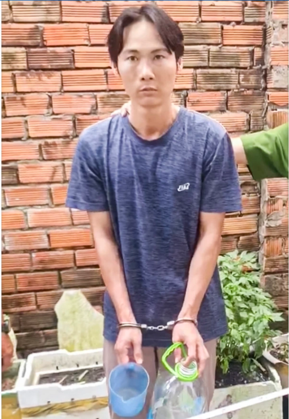 tin tuc an ninh hinh su 26 10 2023 bat khan cap doi tuong mang xang sang dot nha hang xom tin tuc an ninh hinh su 26 10 2023 bat khan cap doi tuong mang xang sang dot nha hang xom