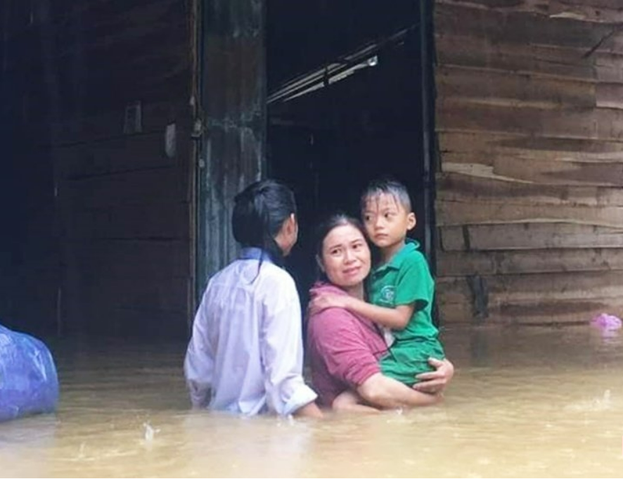dien bien mua lu phuc tap nhieu diem truong bi co lap 22 525 hoc sinh huong khe phai nghi hoc0