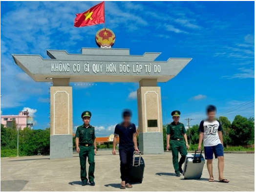 tin tuc an ninh hinh su 3 11 chu no bi nguoi vay no dung xang dot vi khoan tien 20 trieu dong5