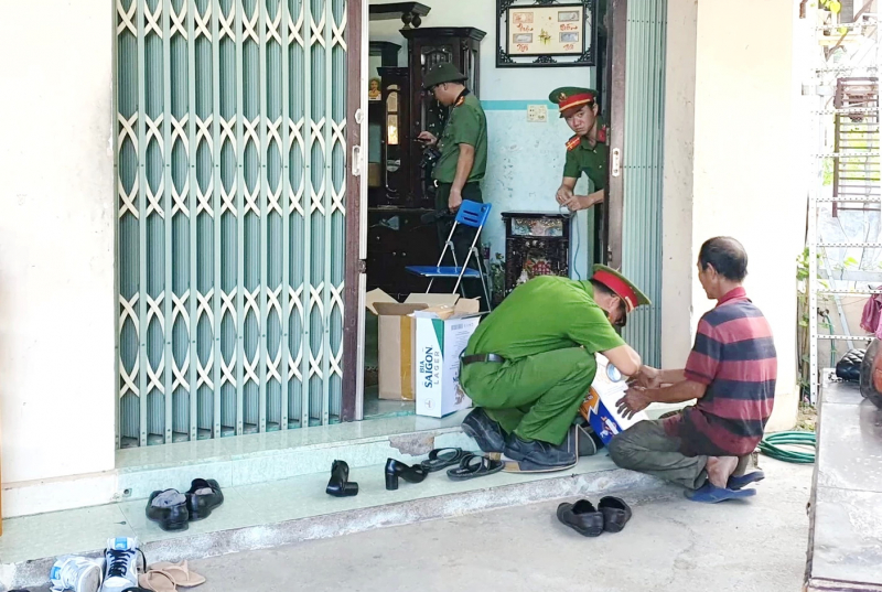 tin tuc an ninh hinh su 19 11 2023 bat nhom thanh nien hon chien lieu linh tong xe vao luc luong cong an2 tin tuc an ninh hinh su 19 11 2023 bat nhom thanh nien hon chien lieu linh tong xe vao luc luong cong an2
