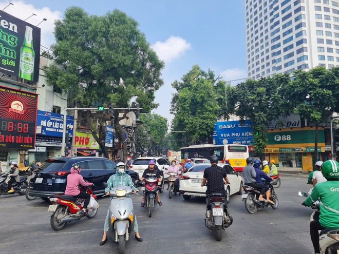 hien trang dong bang cua tuyen duong vanh dai 1 doan hoang cau voi phuc sau 6 nam phe duyet10 hien trang dong bang cua tuyen duong vanh dai 1 doan hoang cau voi phuc sau 6 nam phe duyet10