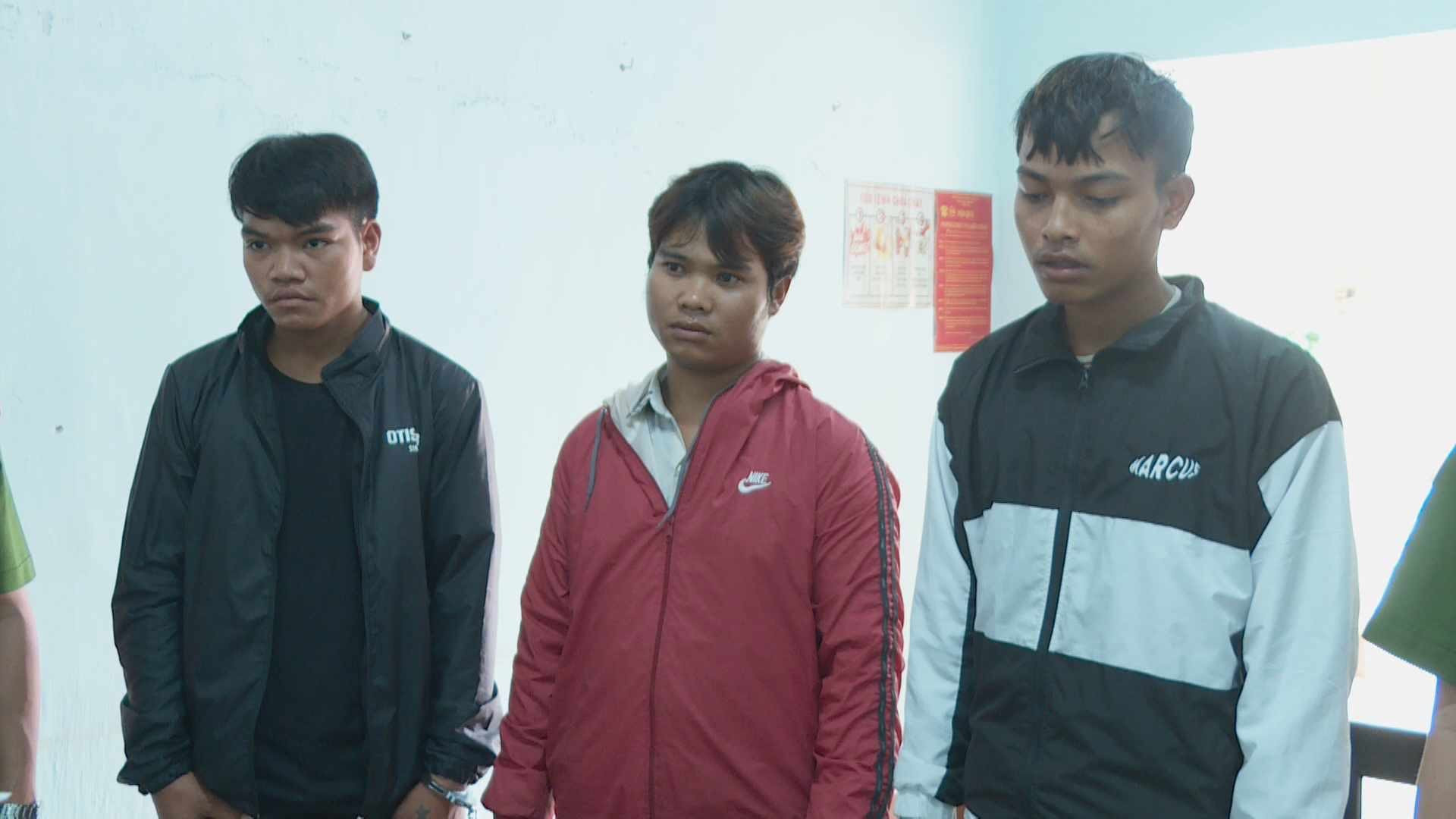 tin tuc an ninh hinh su 10 12 2023 dieu tra vu nhom doi tuong hanh hung nhan vien cay xang2
