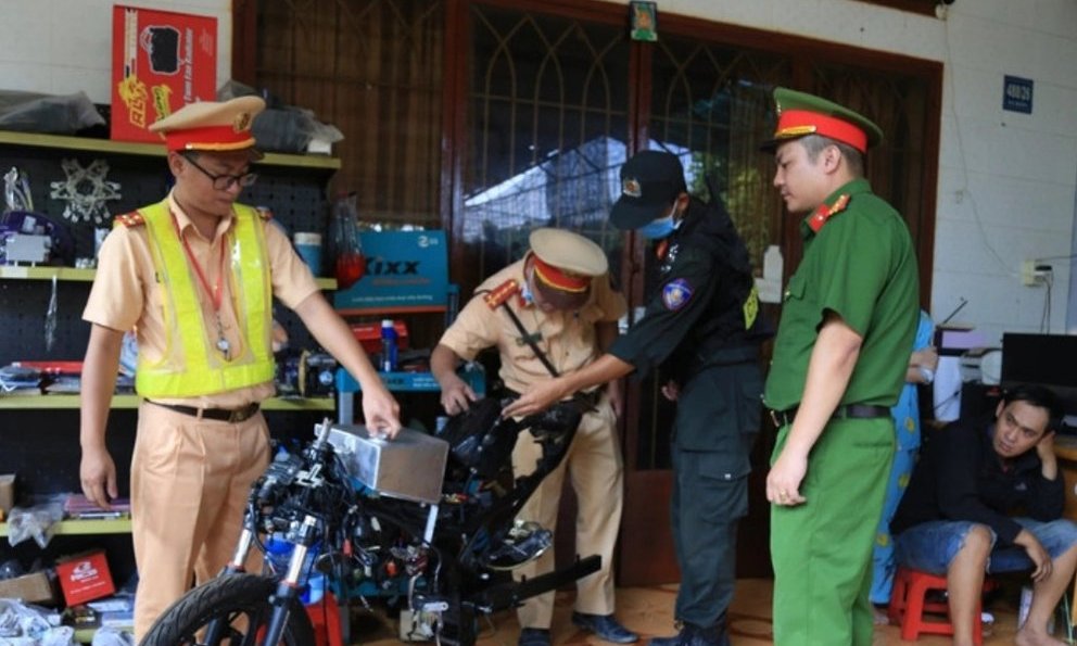 tin tuc an ninh hinh su 11 12 2023 triet pha lo do xe mo to trai phep tai dong nai
