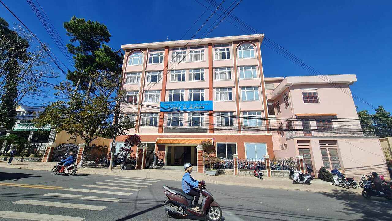 vu sap tran la phong trong truong hoc tai da lat ubnd tinh lam dong ra van ban chi dao vu sap tran la phong trong truong hoc tai da lat ubnd tinh lam dong ra van ban chi dao