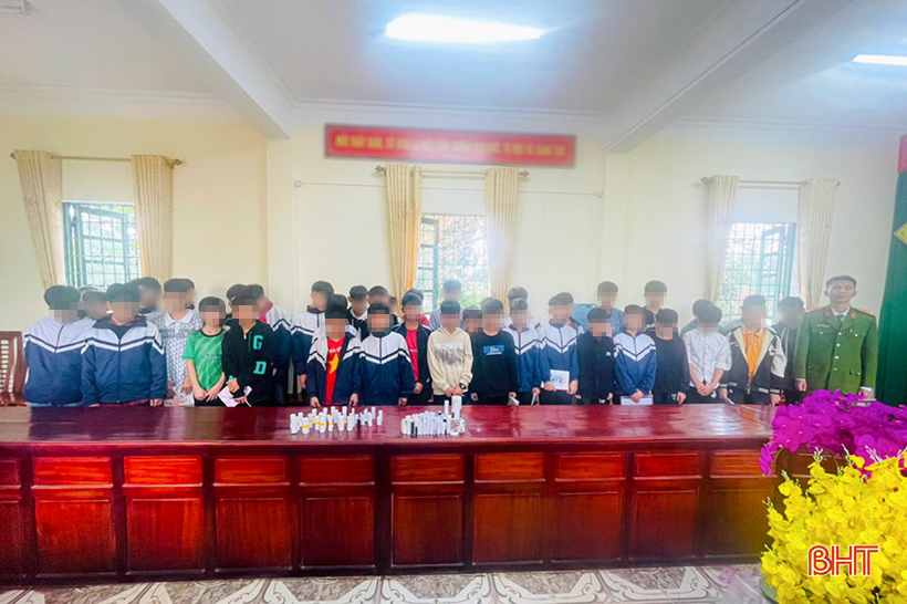lam ro vu 36 hoc sinh mot truong thcs o ha tinh co y dinh tu che tao phao no lam ro vu 36 hoc sinh mot truong thcs o ha tinh co y dinh tu che tao phao no