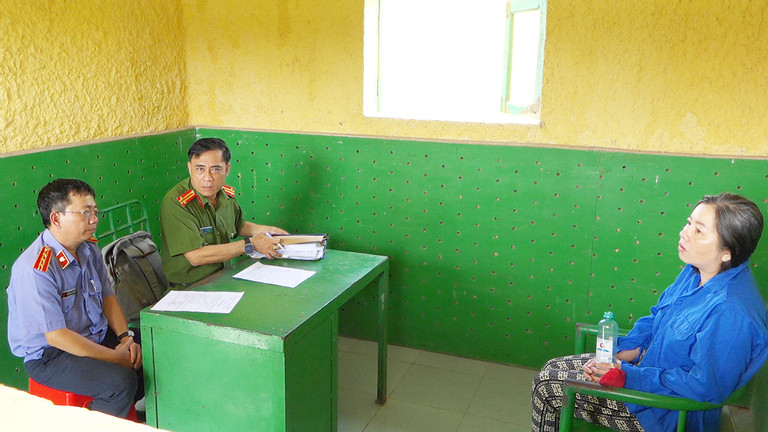 tin tuc an ninh hinh su 13 12 2023 khoi to nhom thanh thieu nien hon chien o ba vi2