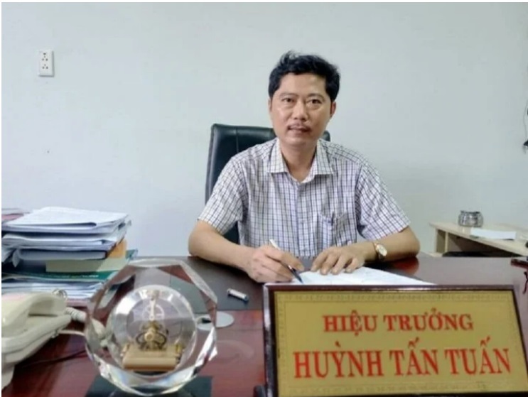 thong tin moi nhat vu nhieu can bo giang vien truong cd y te quang nam dong loat nghi viec