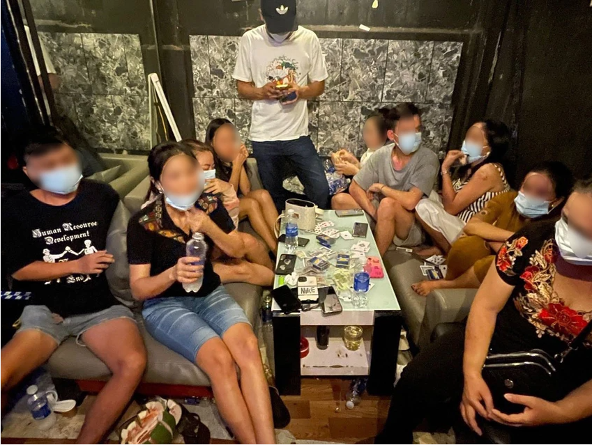 tin tuc an ninh hinh su 21 12 2023 dot kich song bac o pho tay bui viet bat qua tang 7 quy ba dang sat phat nhau tin tuc an ninh hinh su 21 12 2023 dot kich song bac o pho tay bui viet bat qua tang 7 quy ba dang sat phat nhau