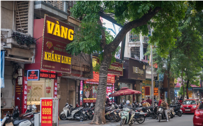 canh diu hiu den la cua pho vang tran nhan tong trong ngay gia vang dat dinh2