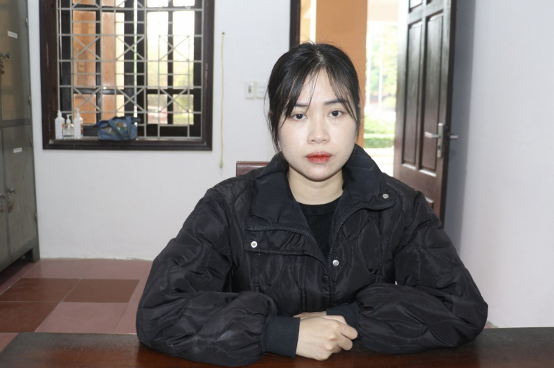 tin tuc an ninh hinh su 4 1 2024 bat nu can bo xa o nghe an tham o hang tram trieu dong2
