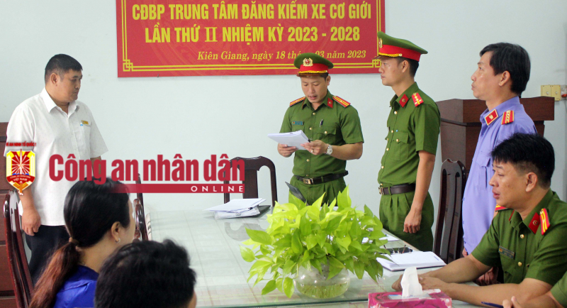 tin tuc an ninh hinh su 10 1 2024 khoi to nhom doi tuong trong duong day dua nguoi xuat canh trai phep3