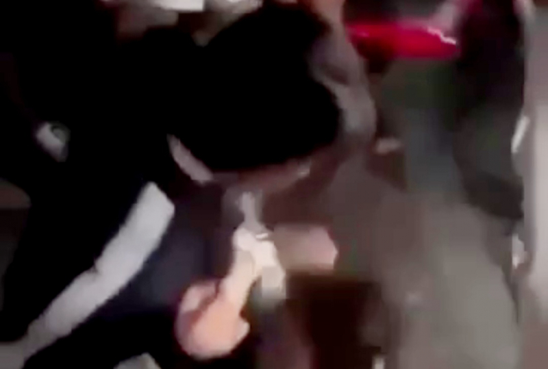 hai nu sinh lop 8 o ca mau danh nhau khien mot nguoi nhap vien cong an vao cuoc dieu tra hai nu sinh lop 8 o ca mau danh nhau khien mot nguoi nhap vien cong an vao cuoc dieu tra